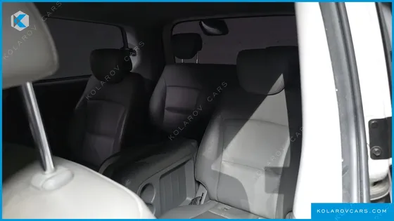 HYUNDAI STAREX WAGON 12-SEATER