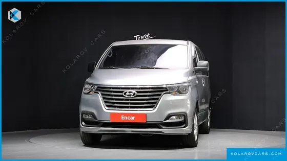 HYUNDAI STAREX 4WD WAGON 12-SEATER