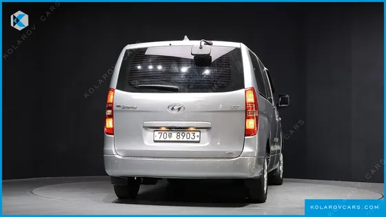 HYUNDAI STAREX 4WD WAGON 12-SEATER