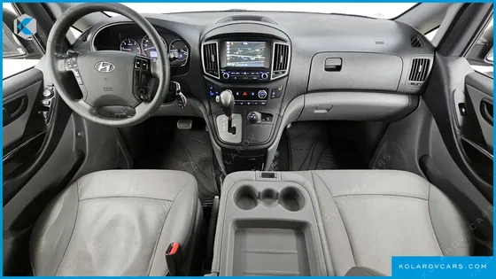 HYUNDAI STAREX 4WD WAGON 12-SEATER