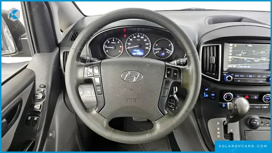 HYUNDAI STAREX 4WD WAGON 12-SEATER