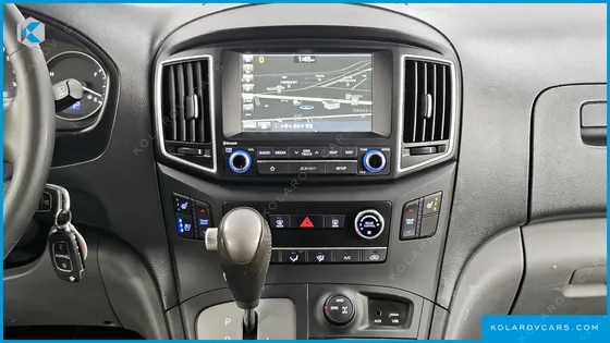 HYUNDAI STAREX 4WD WAGON 12-SEATER