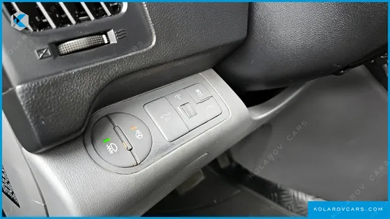 HYUNDAI STAREX 4WD WAGON 12-SEATER