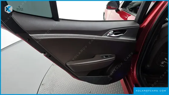 KIA STINGER 2.0 TURBO 2WD