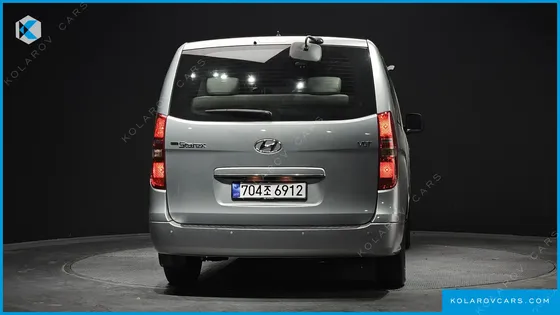 HYUNDAI STAREX WAGON 12-SEATER