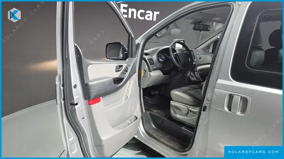 HYUNDAI STAREX WAGON 12-SEATER
