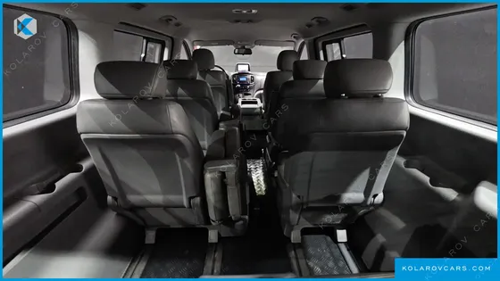 HYUNDAI STAREX WAGON 12-SEATER