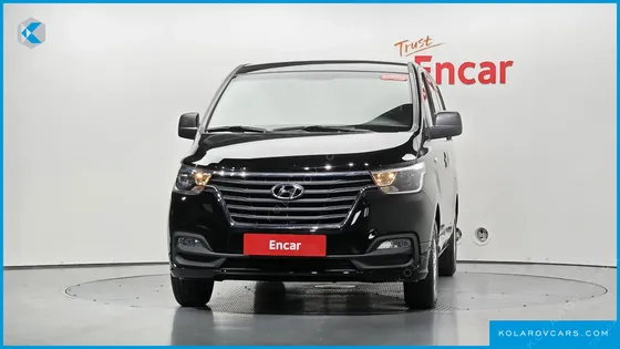 HYUNDAI STAREX VAN 3-SEATER