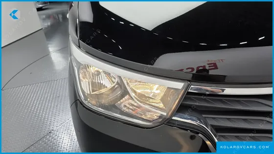 HYUNDAI STAREX VAN 3-SEATER
