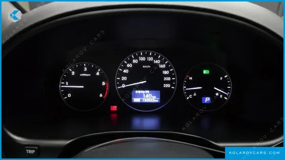HYUNDAI STAREX VAN 3-SEATER