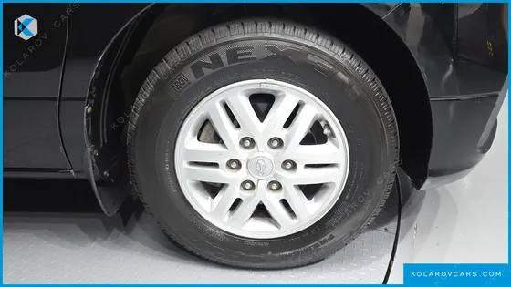 HYUNDAI STAREX VAN 3-SEATER