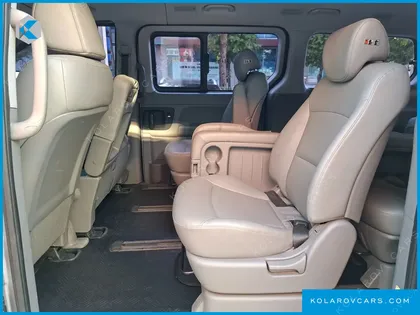 HYUNDAI STAREX WAGON 12-SEATER