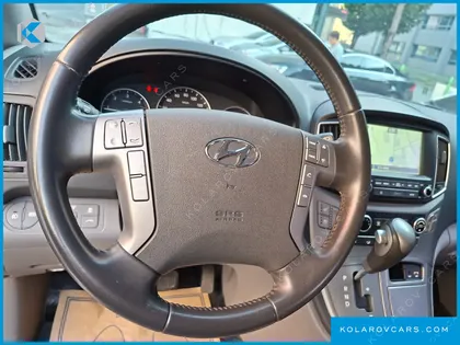 HYUNDAI STAREX WAGON 12-SEATER