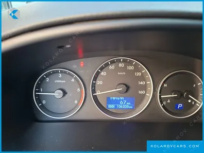HYUNDAI STAREX WAGON 12-SEATER