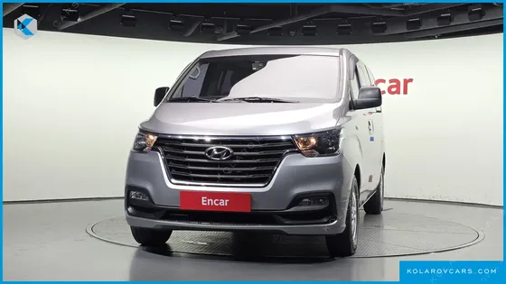 HYUNDAI STAREX VAN 5-SEATER