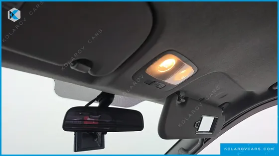 HYUNDAI STAREX VAN 3-SEATER