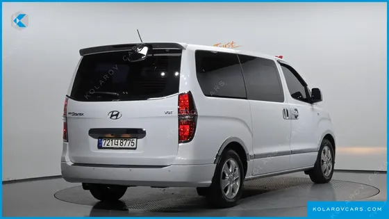 HYUNDAI STAREX WAGON 12-SEATER