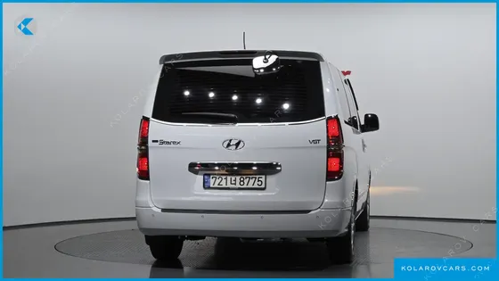 HYUNDAI STAREX WAGON 12-SEATER