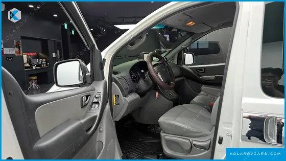 HYUNDAI STAREX WAGON 12-SEATER