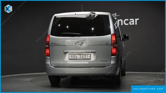 HYUNDAI STAREX VAN 5-SEATER
