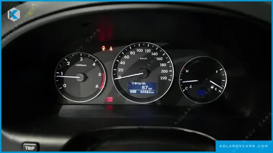 HYUNDAI STAREX VAN 3-SEATER