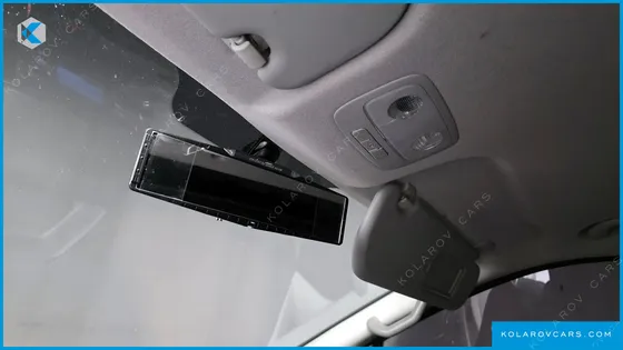 HYUNDAI STAREX VAN 3-SEATER