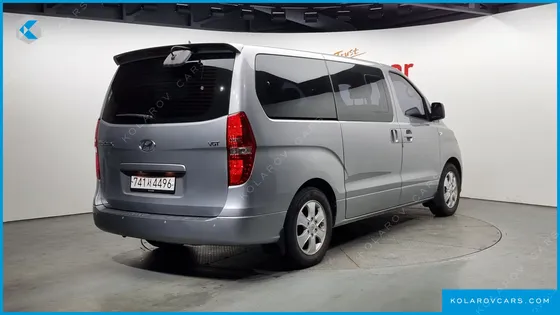HYUNDAI STAREX WAGON 12-SEATER