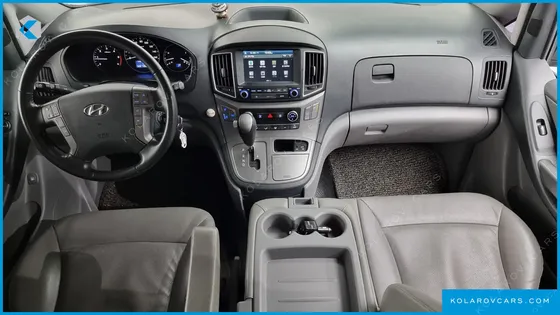 HYUNDAI STAREX WAGON 12-SEATER