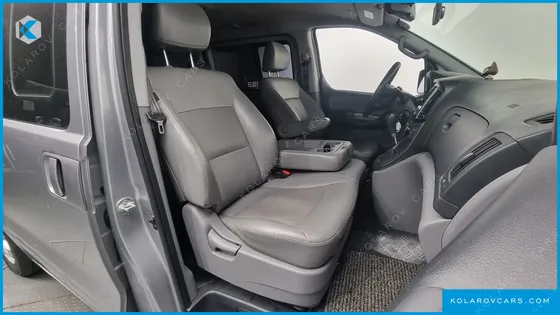 HYUNDAI STAREX WAGON 12-SEATER
