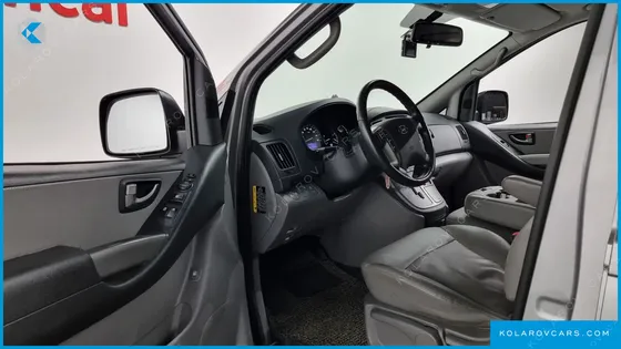 HYUNDAI STAREX WAGON 12-SEATER