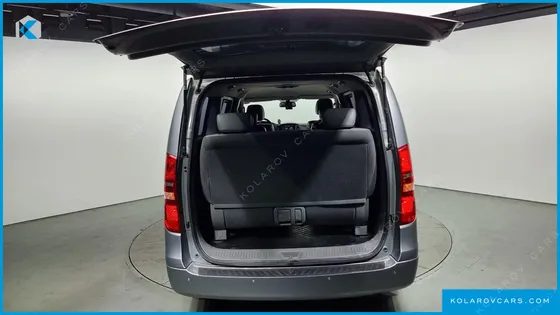 HYUNDAI STAREX WAGON 12-SEATER