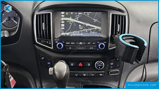 HYUNDAI STAREX URBAN 9-SEATER