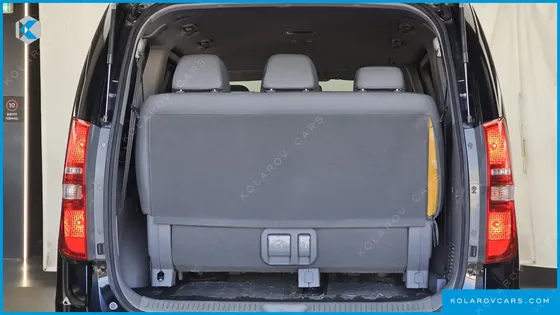 HYUNDAI STAREX URBAN 9-SEATER