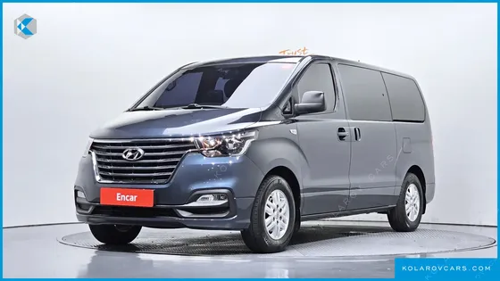 HYUNDAI STAREX VAN 5-SEATER