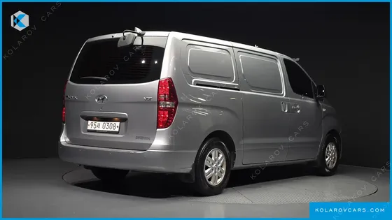 HYUNDAI STAREX VAN 3-SEATER