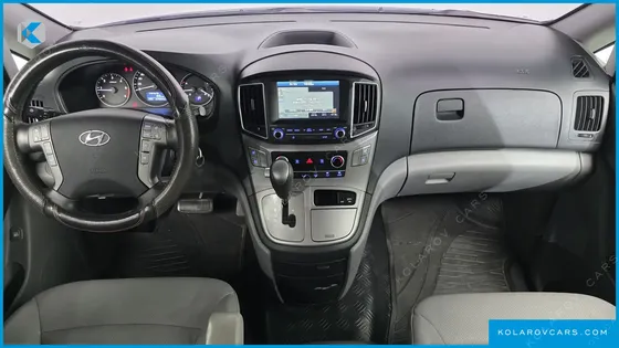 HYUNDAI STAREX VAN 5-SEATER