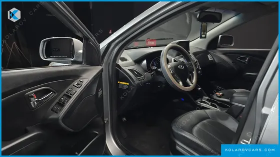 HYUNDAI TUCSON DIESEL 2WD LX20