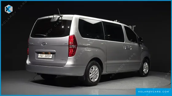 HYUNDAI STAREX VAN 3-SEATER