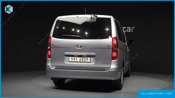 HYUNDAI STAREX VAN 3-SEATER