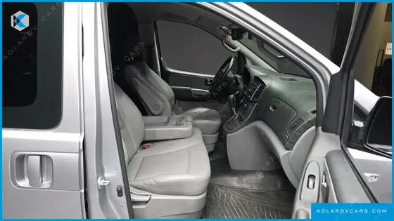 HYUNDAI STAREX VAN 3-SEATER