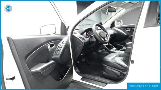 HYUNDAI TUCSON DIESEL 2WD LX20