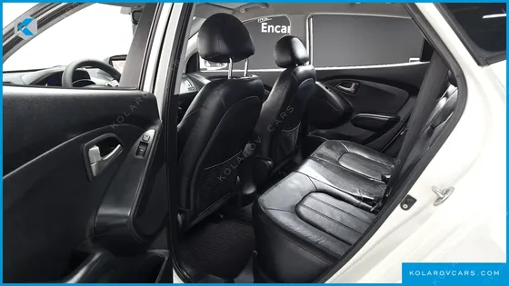 HYUNDAI TUCSON DIESEL 2WD LX20