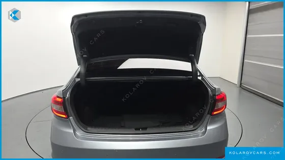 HYUNDAI SONATA 2.0 STYLE