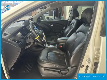 HYUNDAI TUCSON DIESEL 4WD LX20