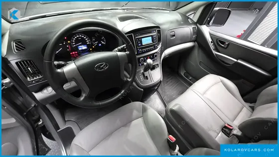 HYUNDAI STAREX VAN 3-SEATER