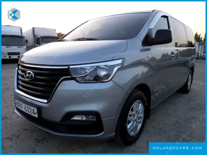 HYUNDAI STAREX VAN 3-SEATER