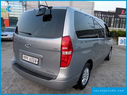 HYUNDAI STAREX VAN 3-SEATER