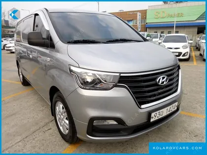 HYUNDAI STAREX VAN 3-SEATER