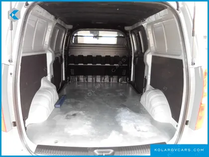 HYUNDAI STAREX VAN 3-SEATER