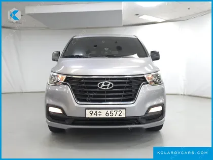 HYUNDAI STAREX VAN 3-SEATER
